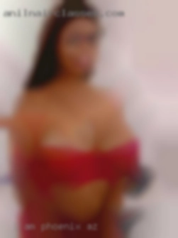 I am a married woman in Phoenix, AZ looking for chat.